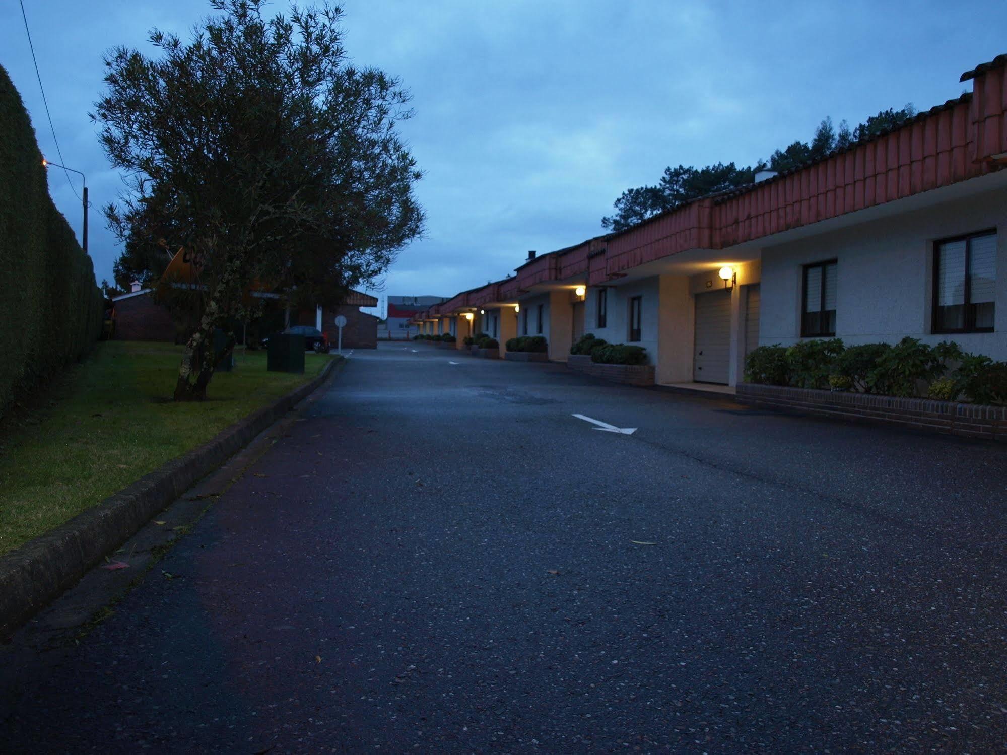 Motel Aeropuerto Віго Екстер'єр фото