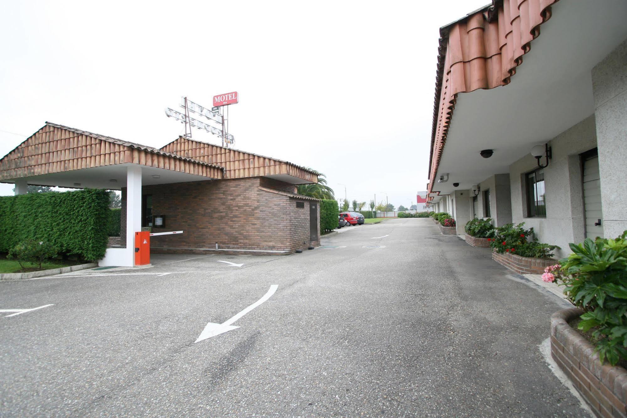 Motel Aeropuerto Віго Екстер'єр фото