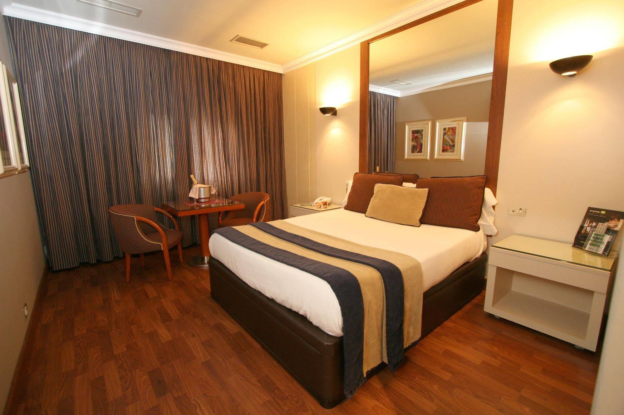 Motel Aeropuerto Віго Екстер'єр фото